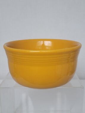 Fiesta Daffodil Bright Yellow Gusto All Purpose Ceramic Bowl 28 Ounces